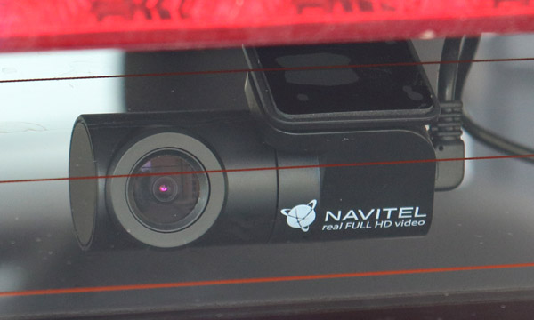 ak-navitel-450-zadni