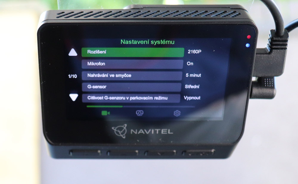 ak-navitel-rs990-zevnitr